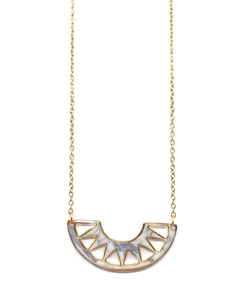 Cora necklace - Gold plated, silvery white